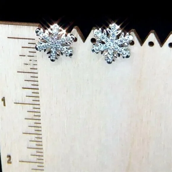 Silver Snowflake Crystal CZ Stud Earrings Christmas - Picture 5 of 8